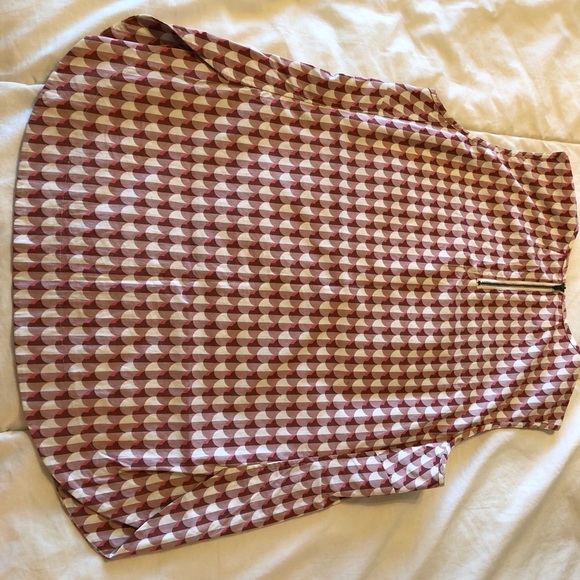 J Crew scallop tank - Picture 2 of 4